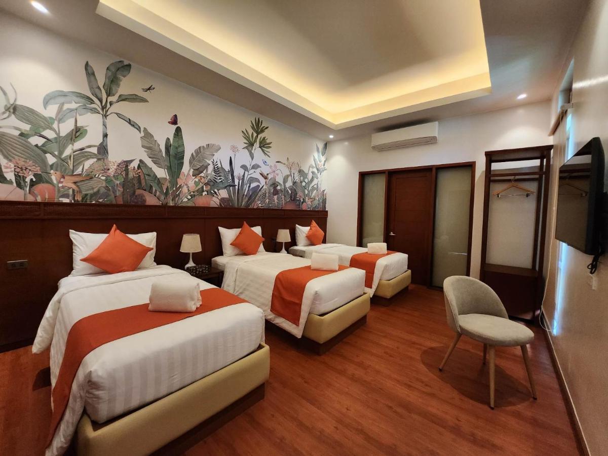 Costa Celine Beach Resort Kinablangan Екстер'єр фото