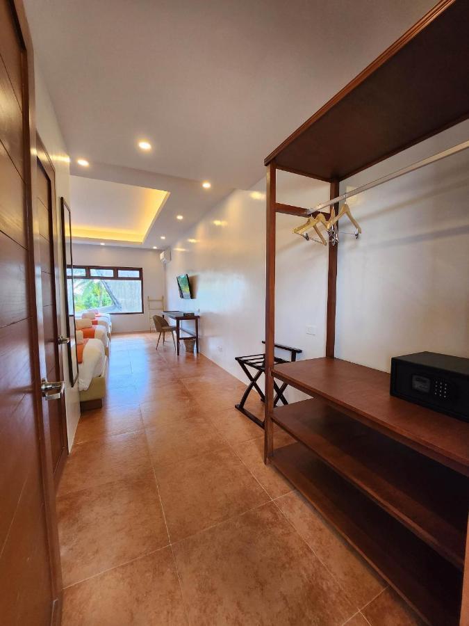 Costa Celine Beach Resort Kinablangan Екстер'єр фото