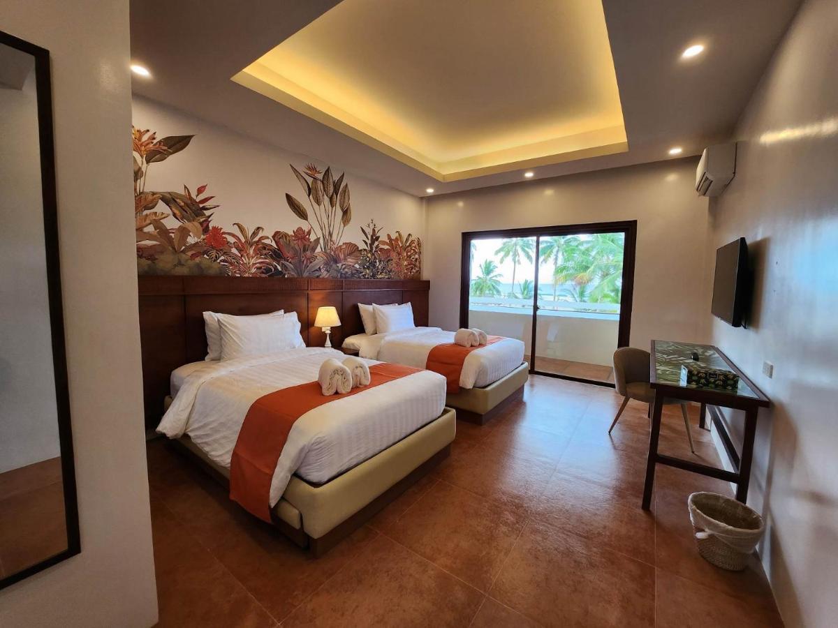 Costa Celine Beach Resort Kinablangan Екстер'єр фото