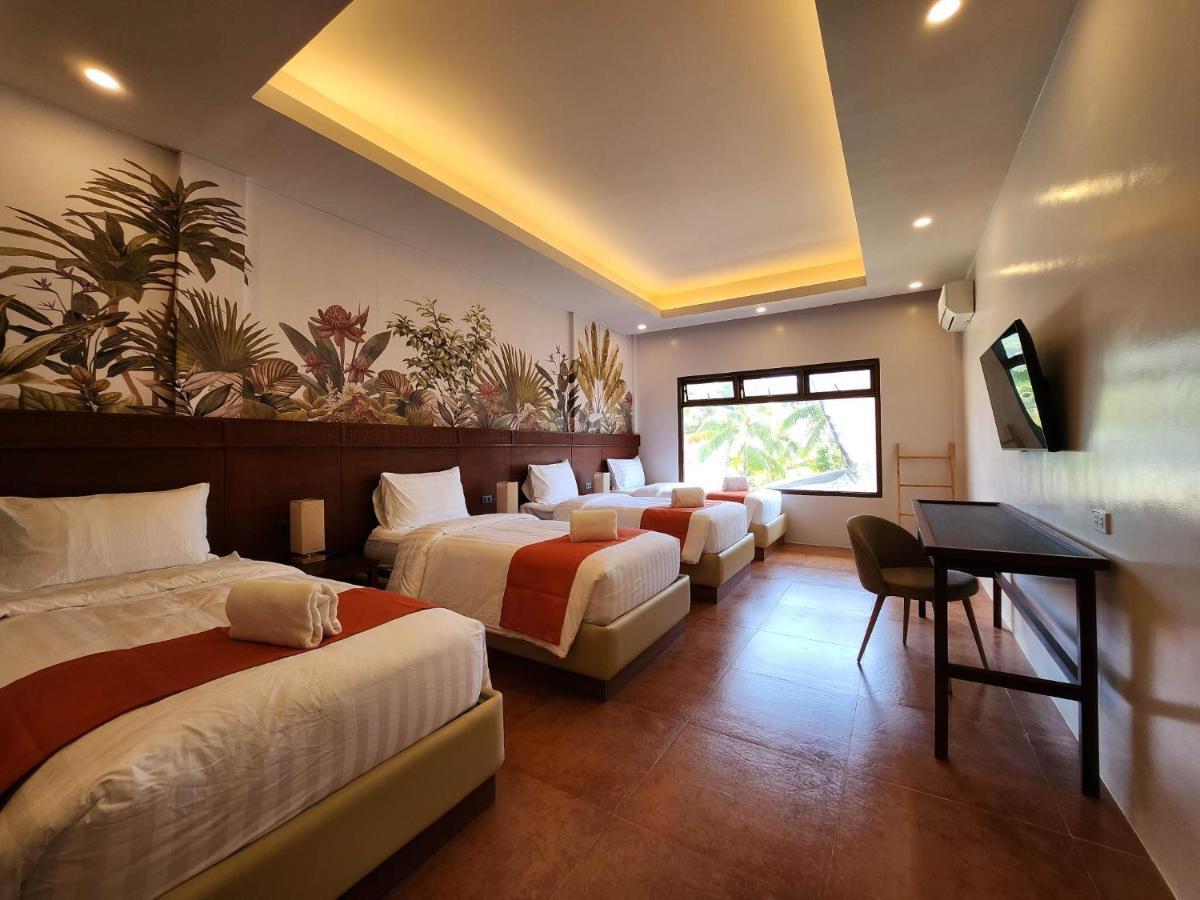 Costa Celine Beach Resort Kinablangan Екстер'єр фото