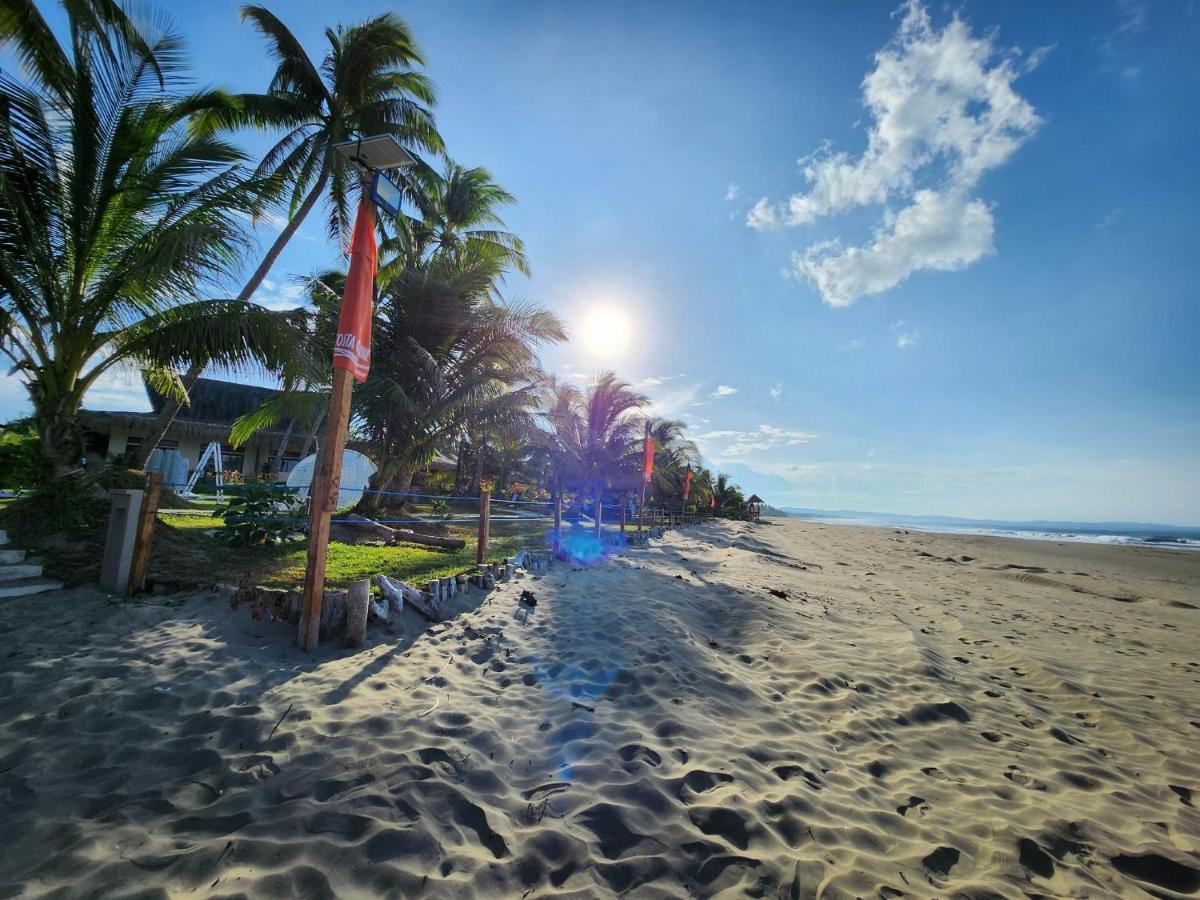 Costa Celine Beach Resort Kinablangan Екстер'єр фото