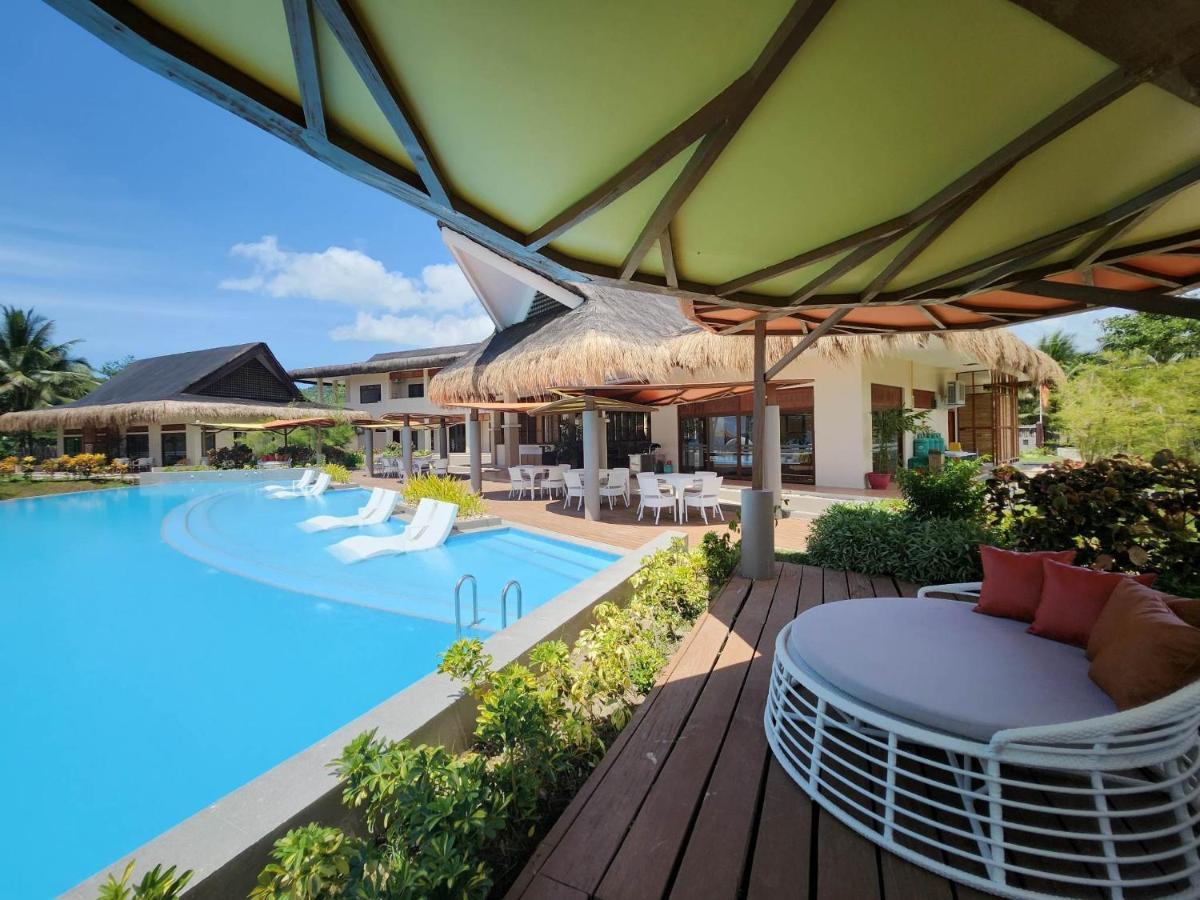 Costa Celine Beach Resort Kinablangan Екстер'єр фото