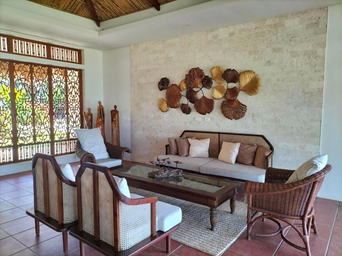 Costa Celine Beach Resort Kinablangan Екстер'єр фото